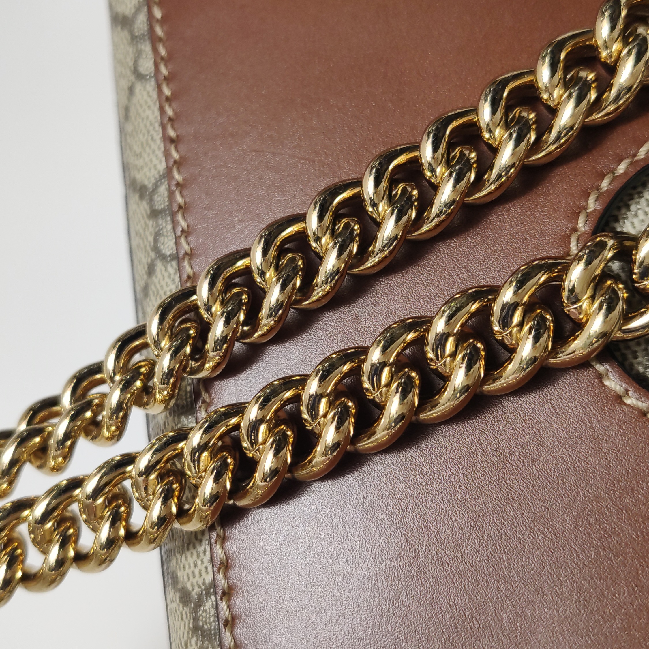 Gucci Padlock Shoulder Bag GG Coated Canvas and Leather Small — photo 12 of 15