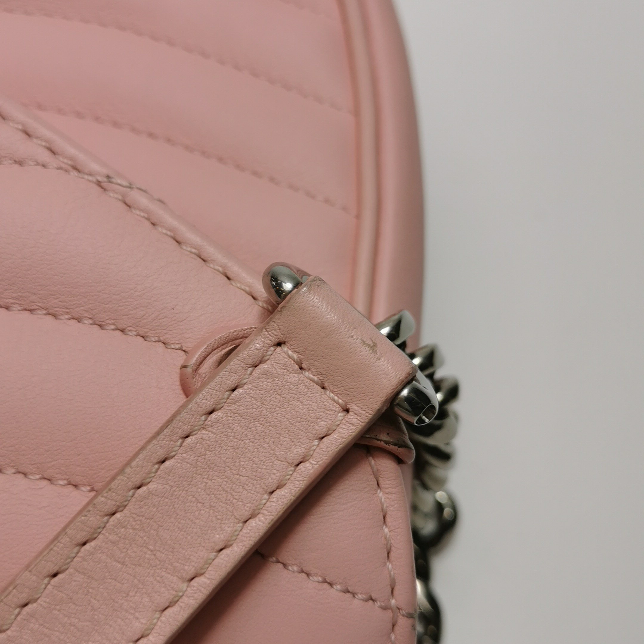 Louis Vuitton(LV) New Wave Chain Bag Quilted Leather MM — photo 18 of 22