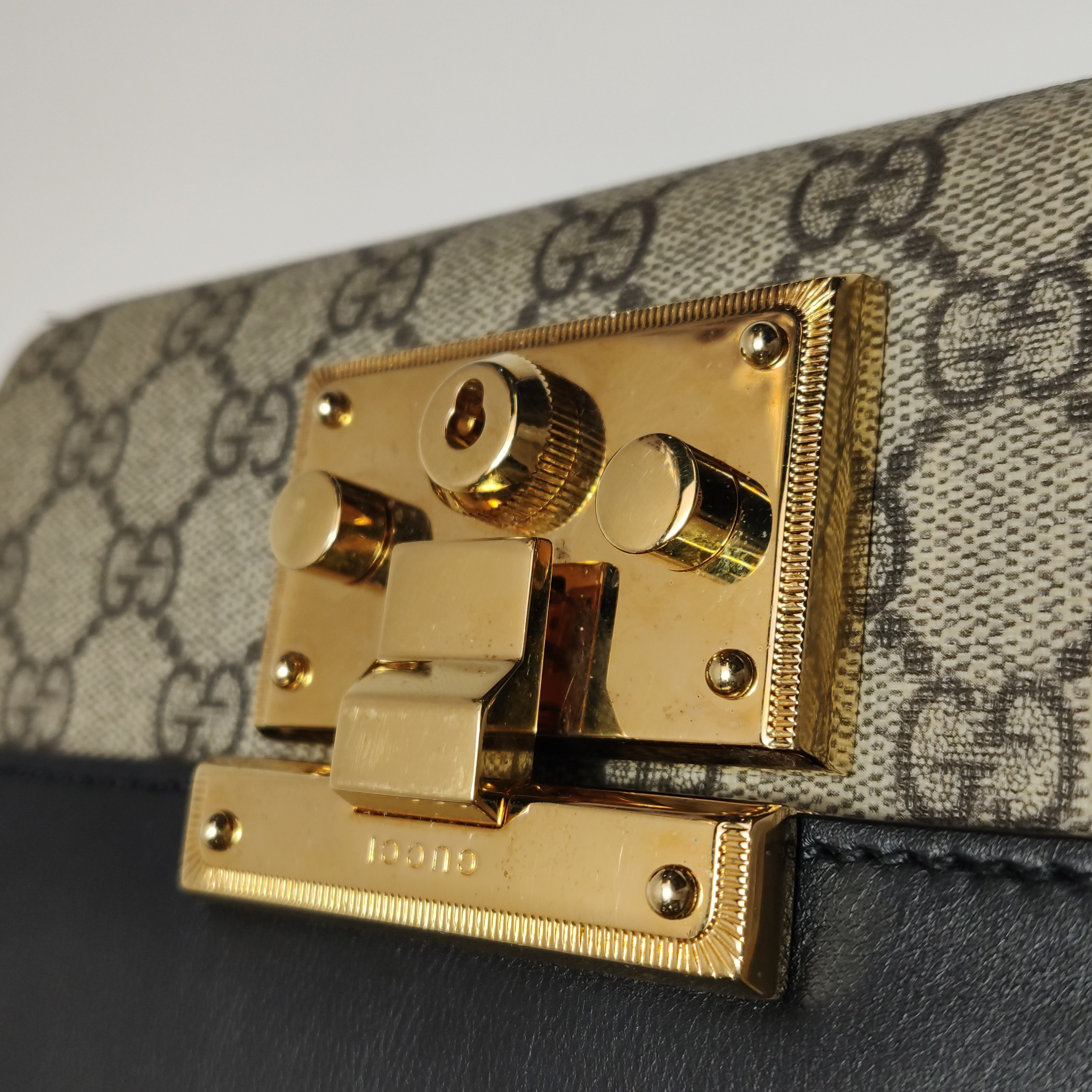 Gucci Padlock Shoulder Bag GG Coated Canvas and Leather Small — photo 9 of 15