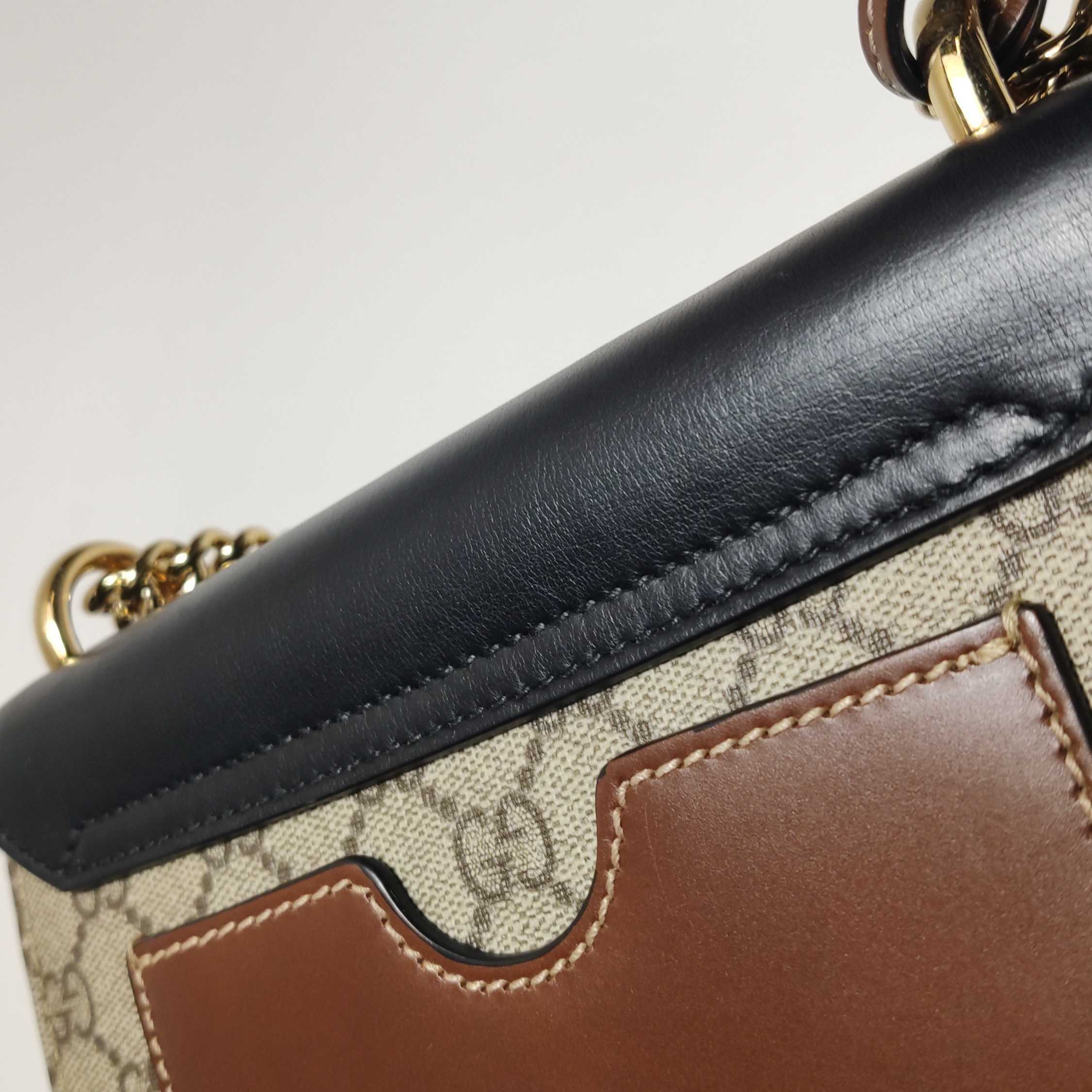 Gucci Padlock Shoulder Bag GG Coated Canvas and Leather Small — photo 13 of 15