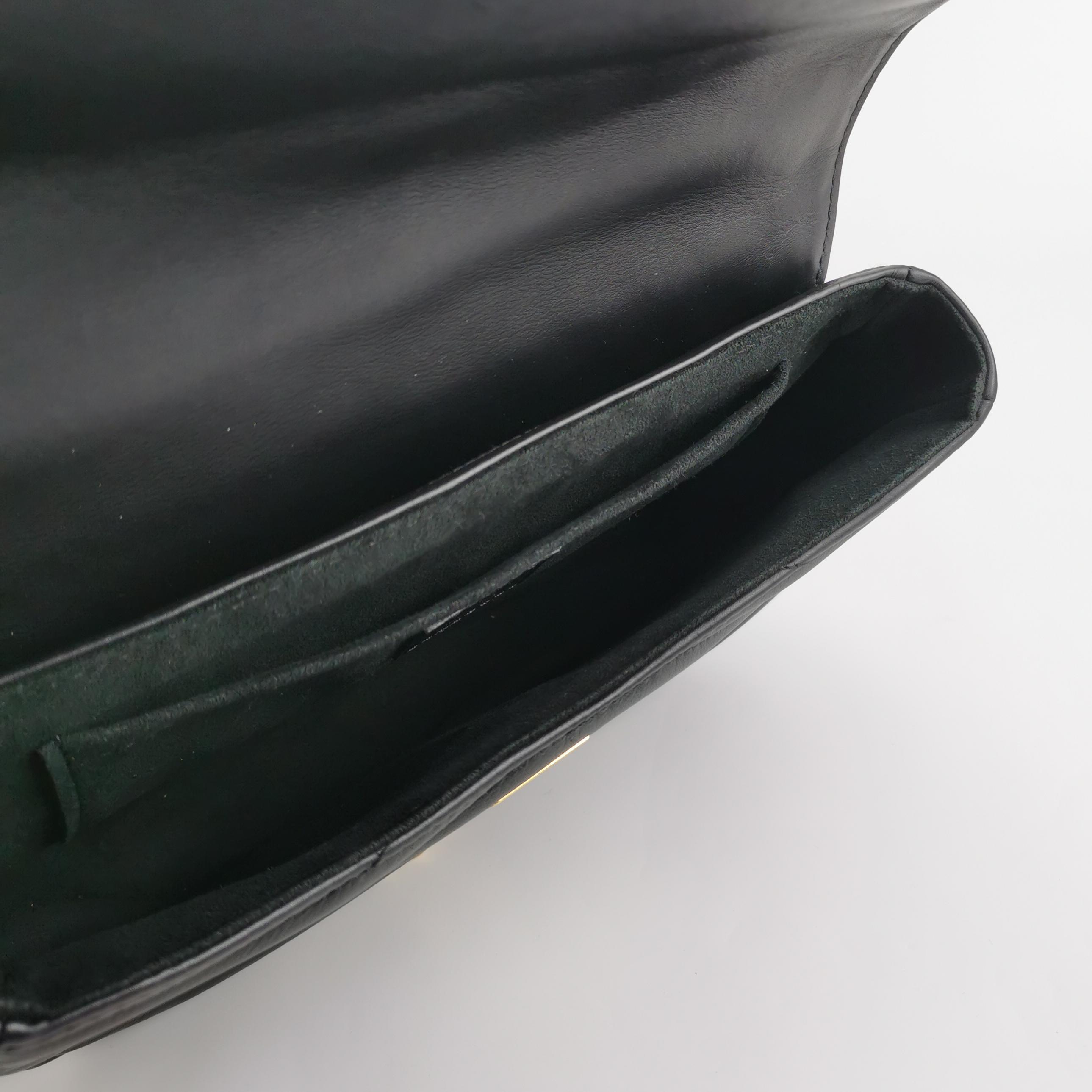 Louis Vuitton(LV) New Wave Chain Bag Quilted Leather MM — photo 7 of 23