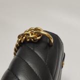 Louis Vuitton(LV) New Wave Chain Bag Quilted Leather MM — thumbnail 14