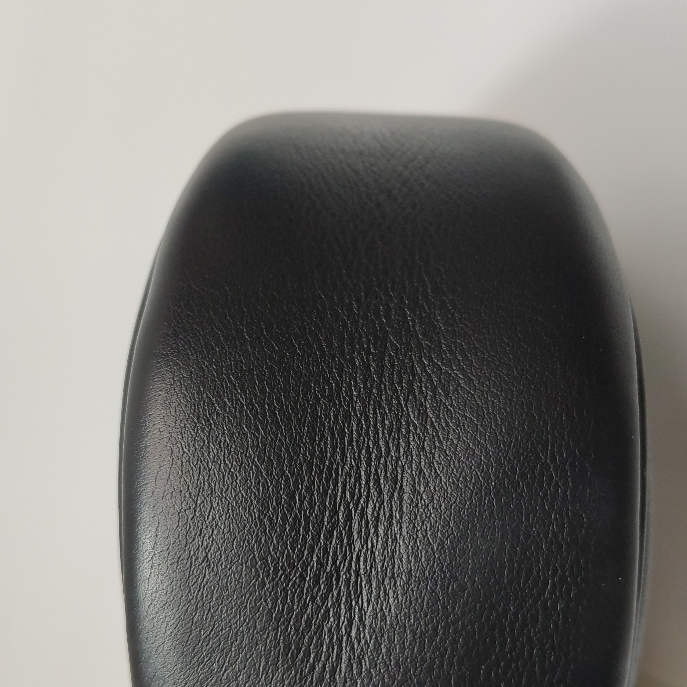 Louis Vuitton(LV) New Wave Chain Bag Quilted Leather MM — photo 16 of 23