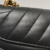 Louis Vuitton(LV) New Wave Chain Bag Quilted Leather MM — thumbnail 19