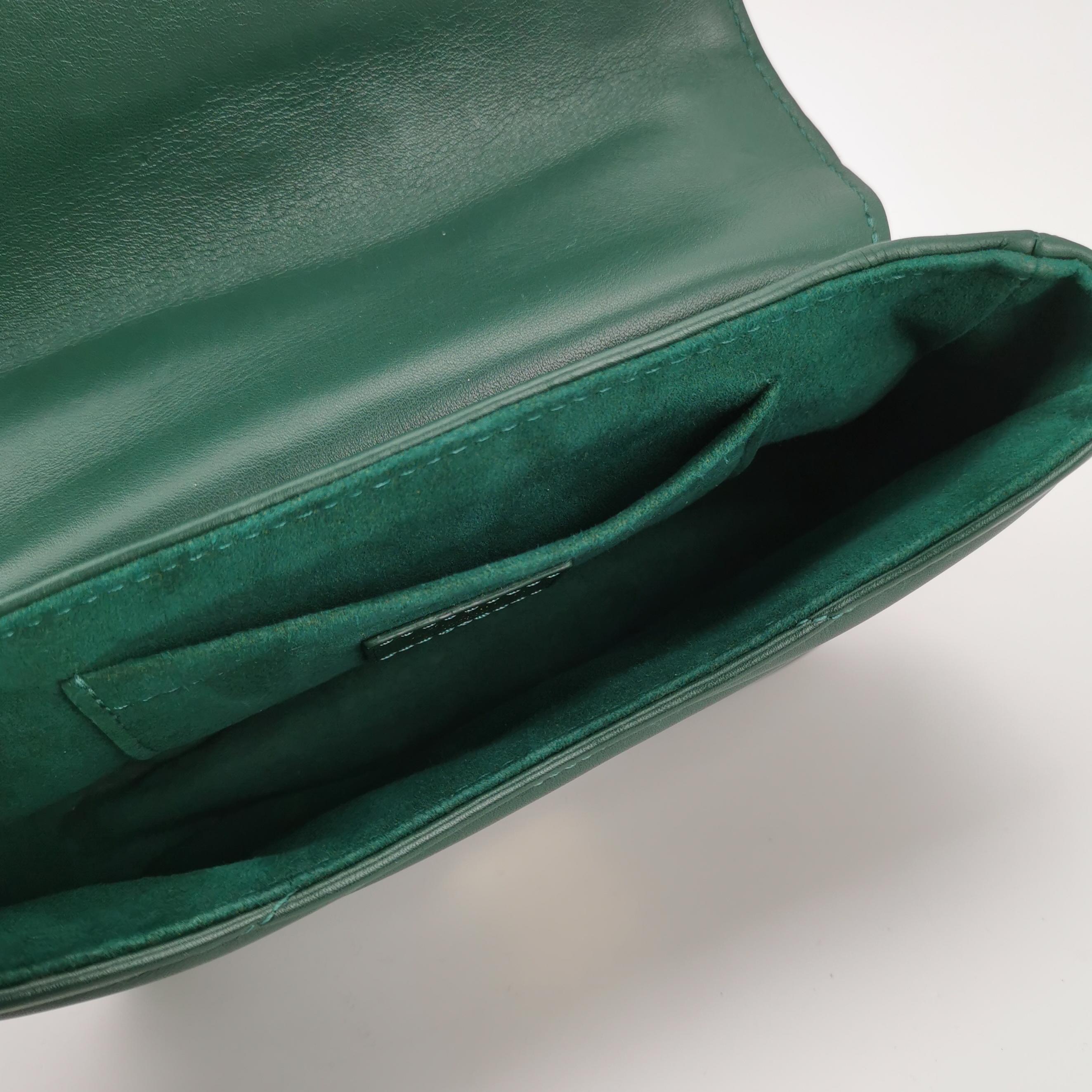 Louis Vuitton(LV) New Wave Chain Bag Quilted Leather PM — photo 7 of 24