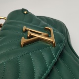 Louis Vuitton(LV) New Wave Chain Bag Quilted Leather PM — thumbnail 9