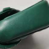 Louis Vuitton(LV) New Wave Chain Bag Quilted Leather PM — thumbnail 14