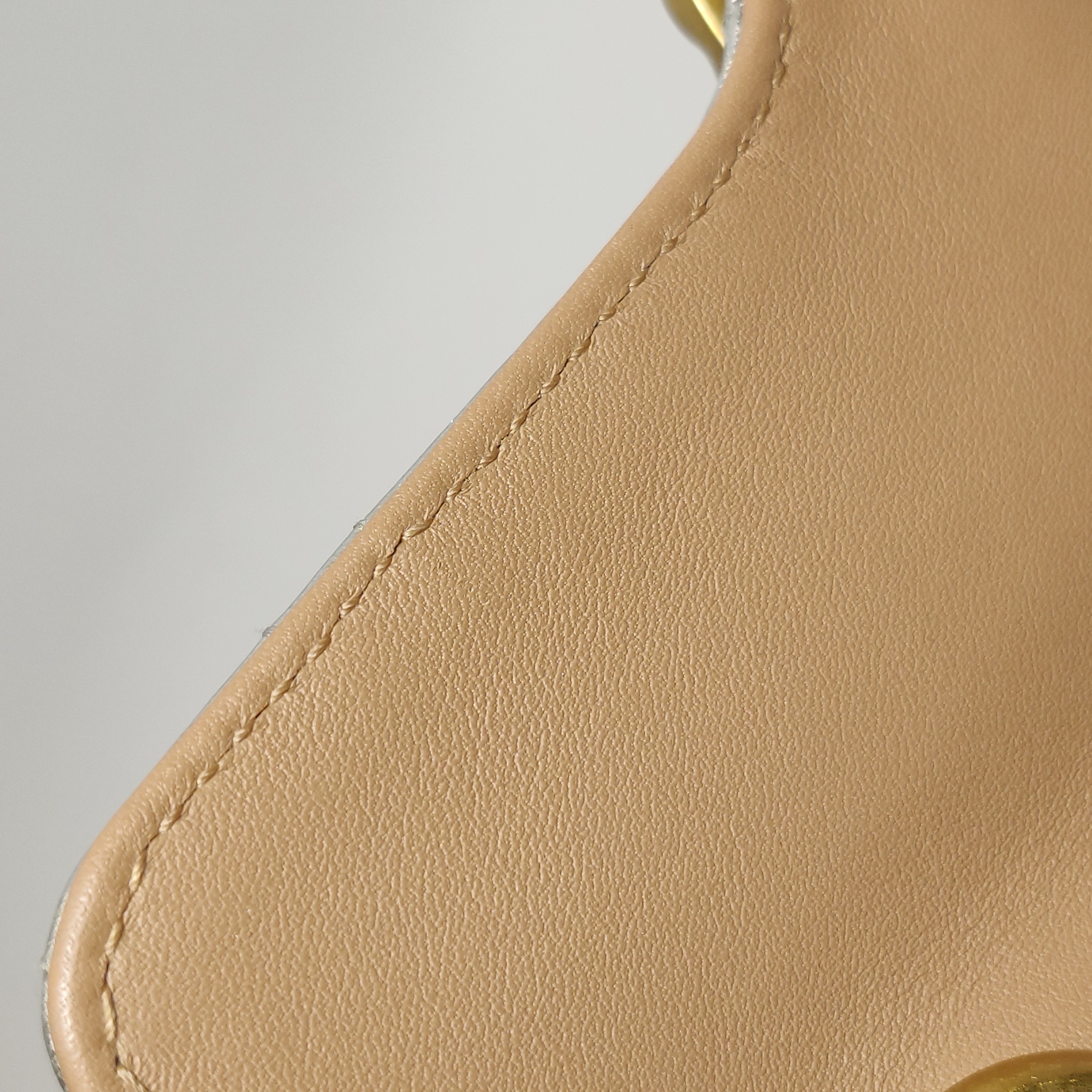 Gucci Pearly GG Marmont Flap Bag Embellished Matelasse Leather Mini — photo 19 of 20