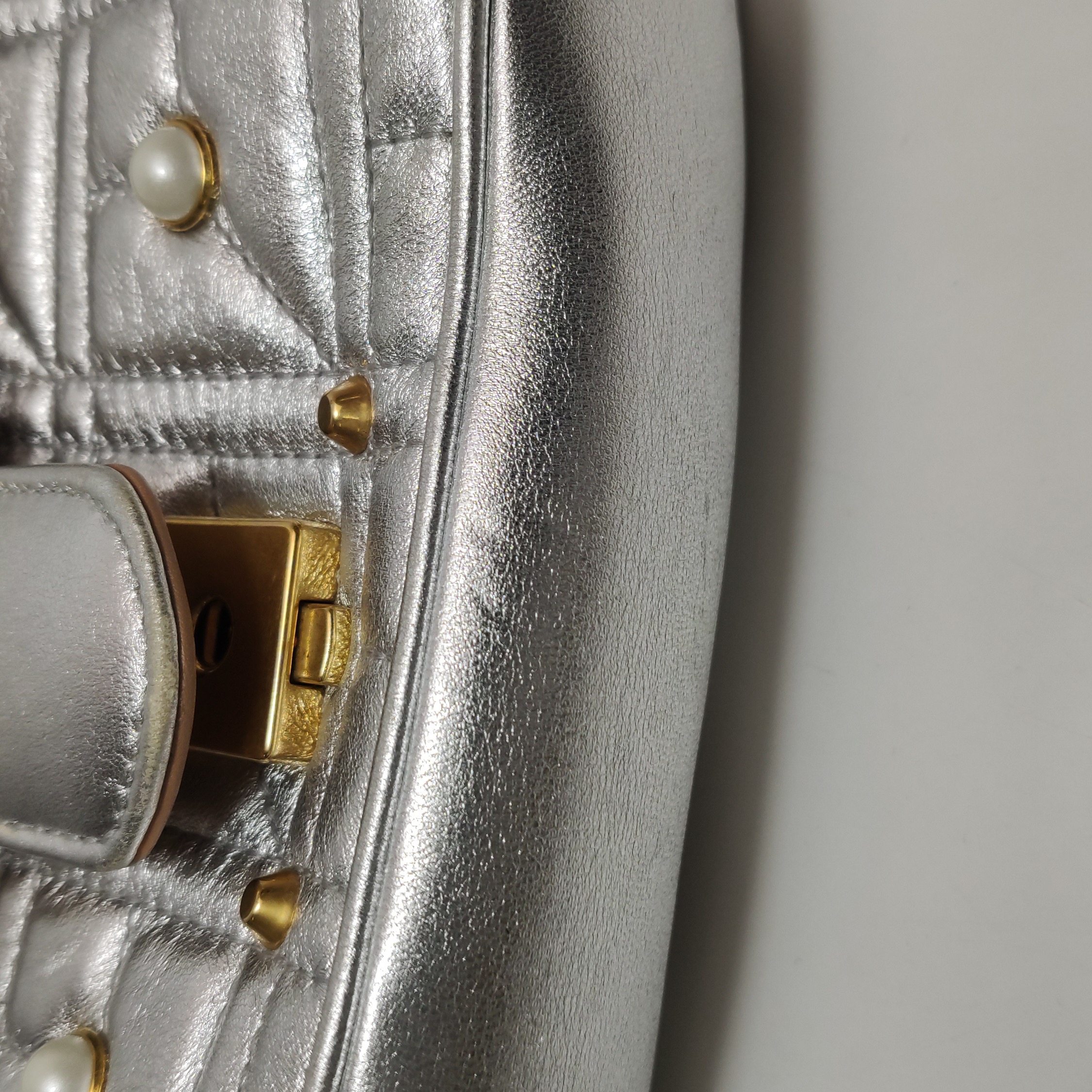 Gucci Pearly GG Marmont Flap Bag Embellished Matelasse Leather Mini — photo 12 of 20