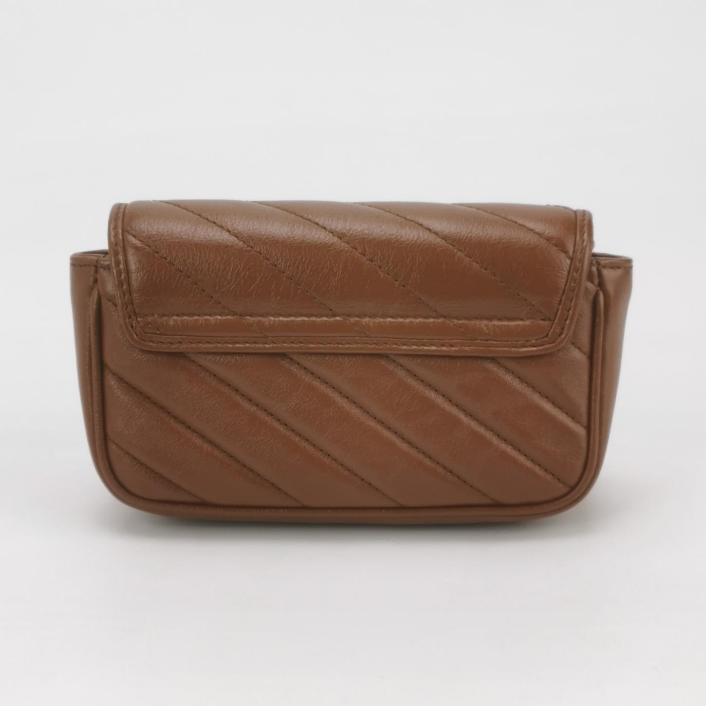 Gucci GG Marmont Flap Bag Diagonal Quilted Leather Super Mini — photo 5 of 13