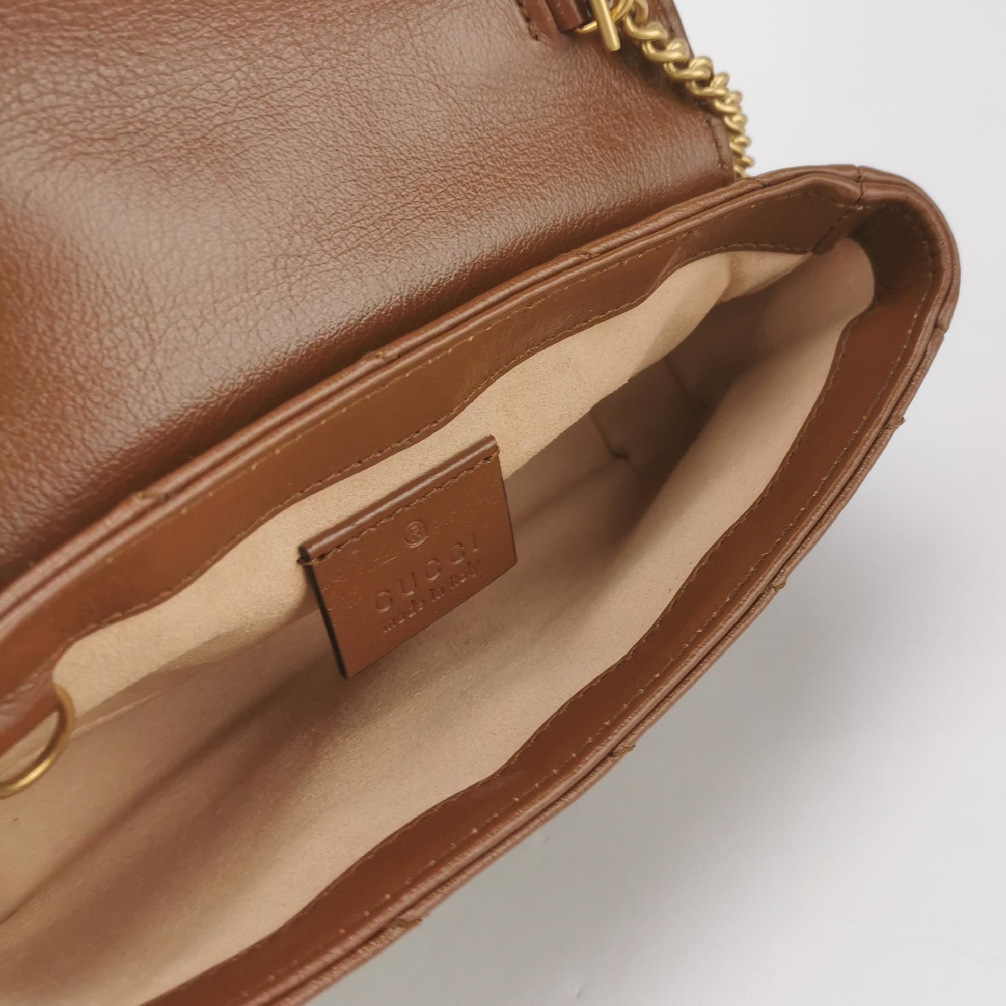 Gucci GG Marmont Flap Bag Diagonal Quilted Leather Super Mini — photo 8 of 13