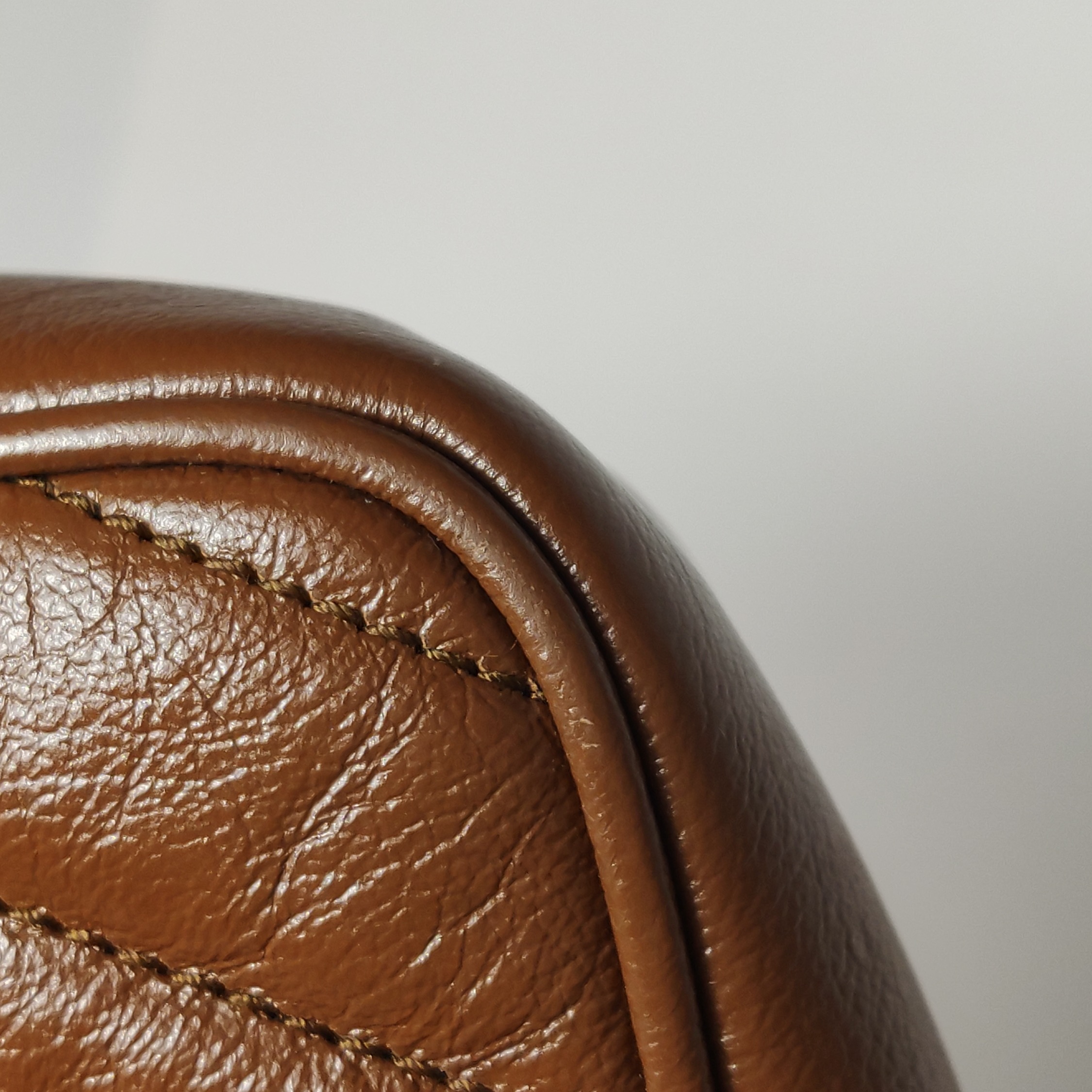 Gucci GG Marmont Flap Bag Diagonal Quilted Leather Super Mini — photo 18 of 20