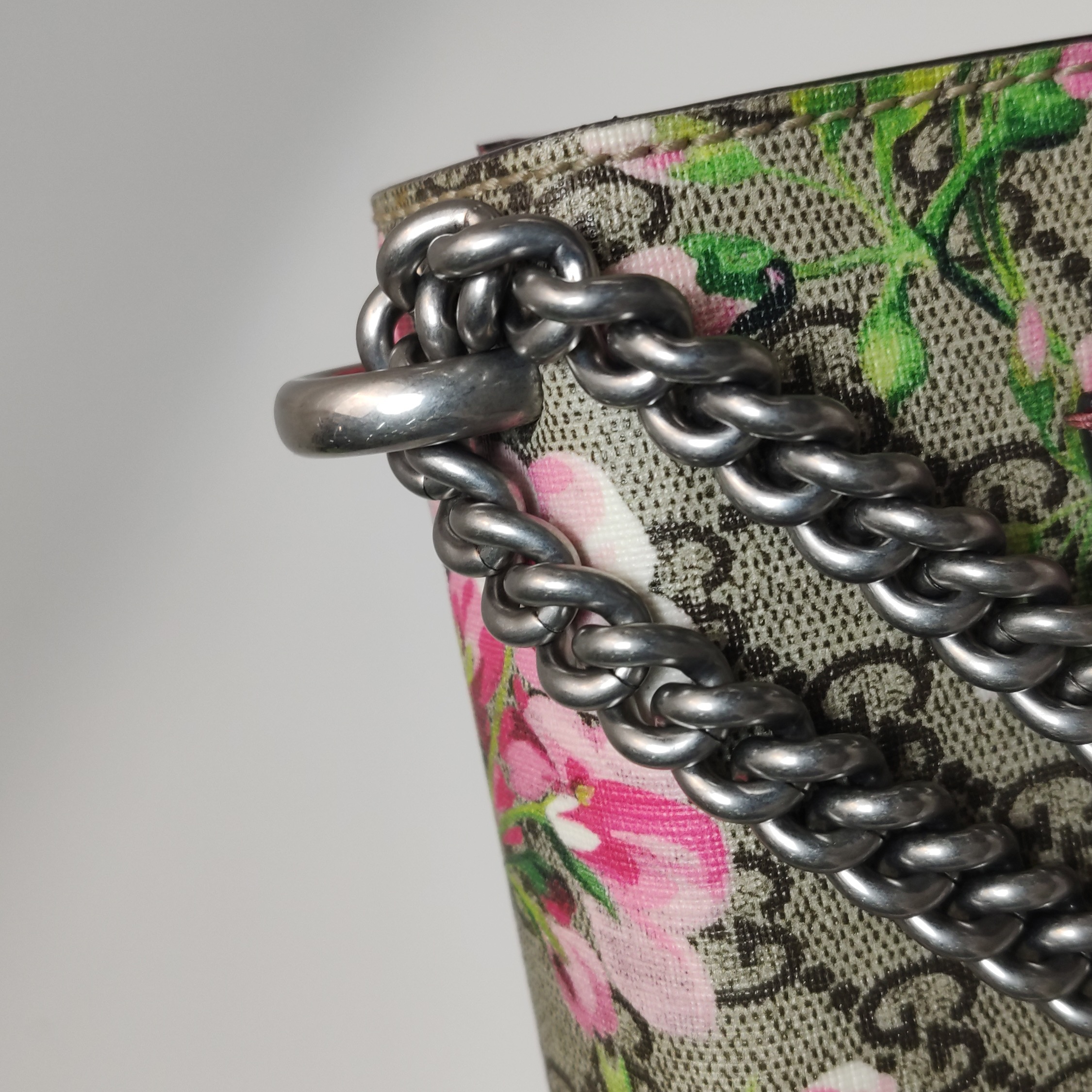 Gucci Padlock Shoulder Bag Blooms Print GG Coated Canvas Small — photo 12 of 16