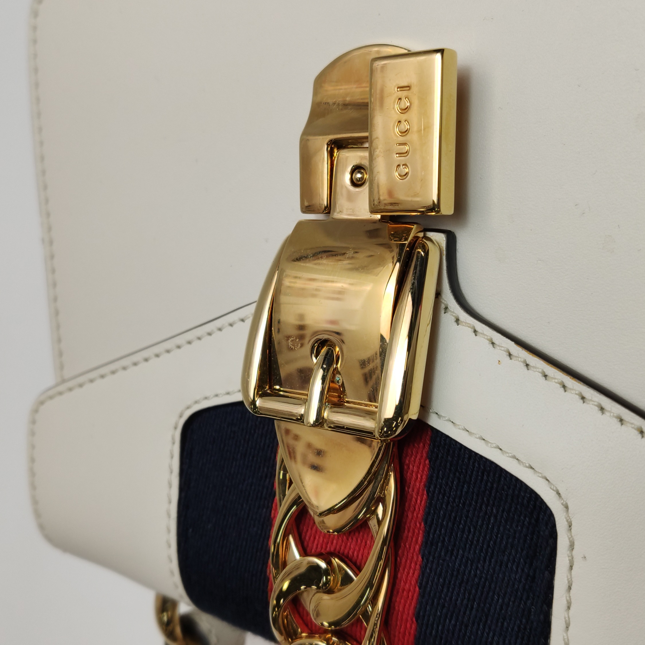 Gucci Sylvie Top Handle Bag Leather Mini — photo 9 of 20