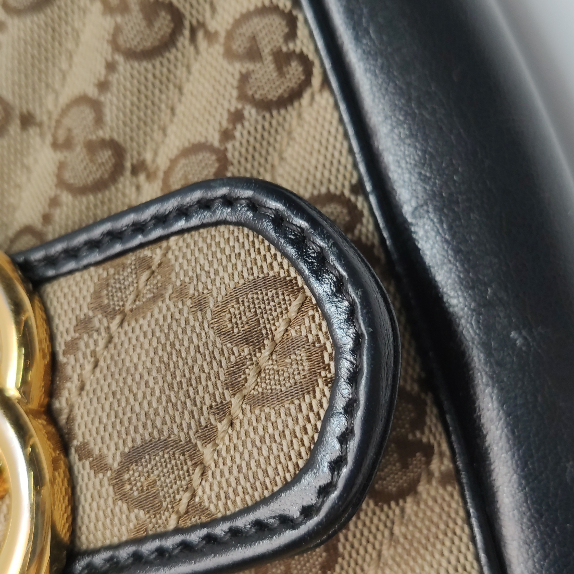 Gucci GG Marmont Flap Bag Diagonal Quilted GG Canvas with Leather Small — photo 12 of 22