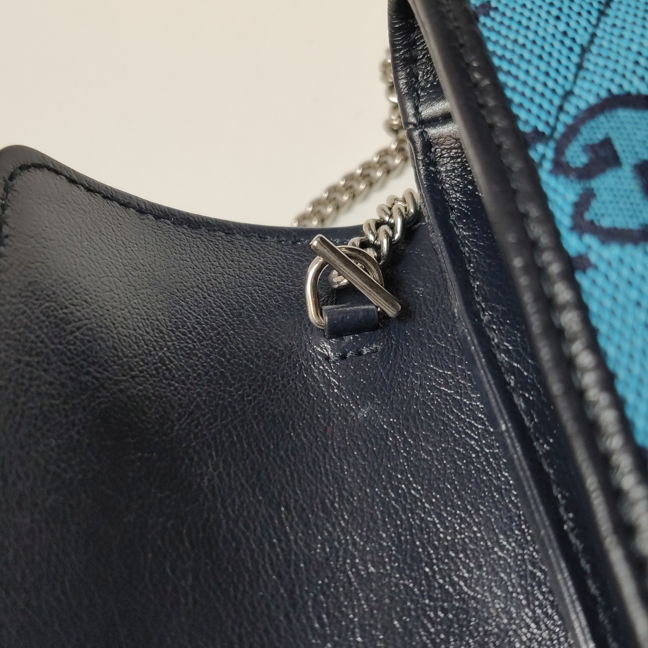 Gucci GG Marmont Flap Bag Diagonal Quilted GG Canvas with Leather Micro — photo 13 of 13