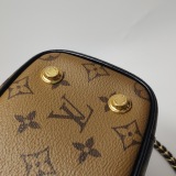 Louis Vuitton(LV) Vanity Handbag Reverse Monogram Canvas PM — thumbnail 13