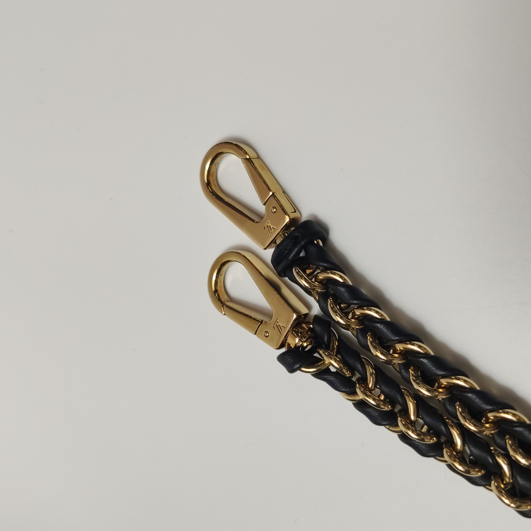 Louis Vuitton(LV) Vanity Handbag Reverse Monogram Canvas PM — photo 10 of 22
