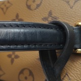 Louis Vuitton(LV) Vanity Handbag Reverse Monogram Canvas PM — thumbnail 18