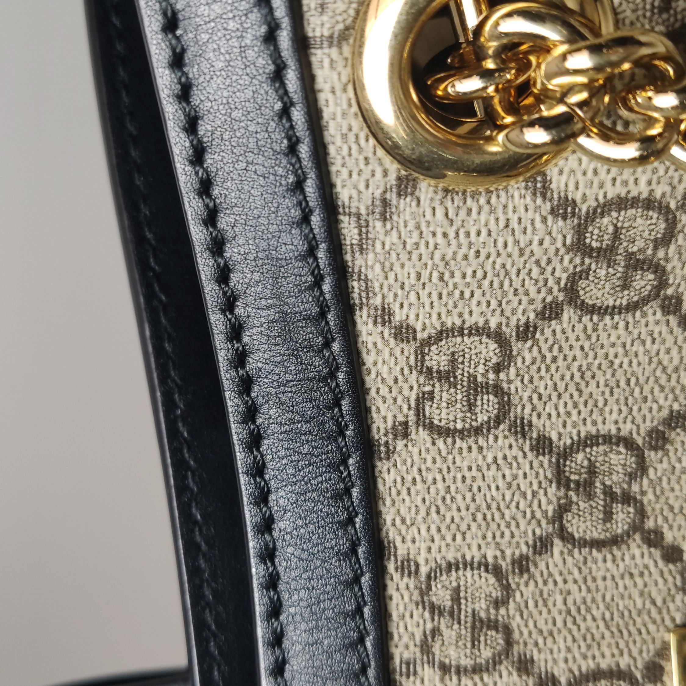 Gucci Padlock Chain Tote GG Coated Canvas with Leather Medium — photo 12 of 16