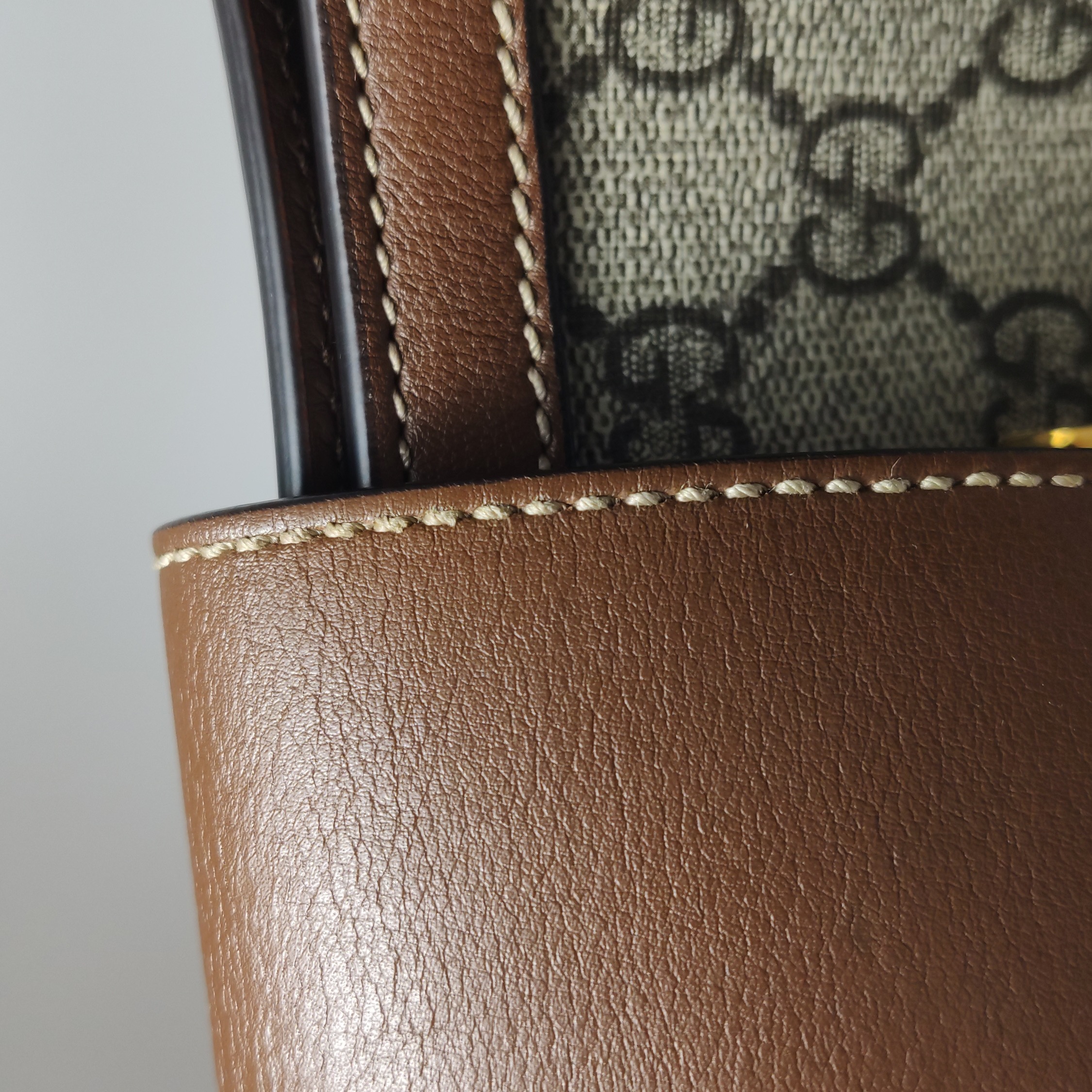 Gucci Padlock Chain Tote GG Coated Canvas with Leather Medium — photo 14 of 16