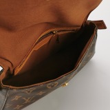 Louis Vuitton(LV) Looping Handbag Damier Mini — thumbnail 7