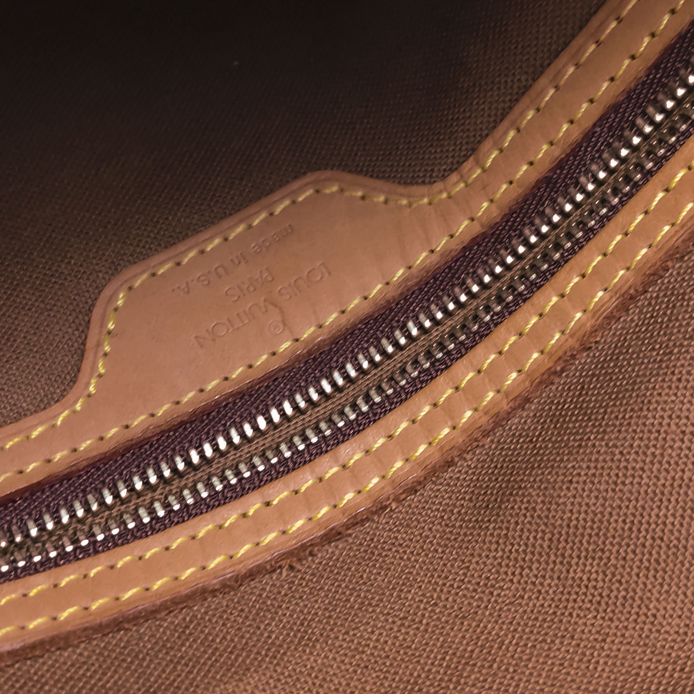 Louis Vuitton(LV) Looping Handbag Damier Mini — photo 9 of 22