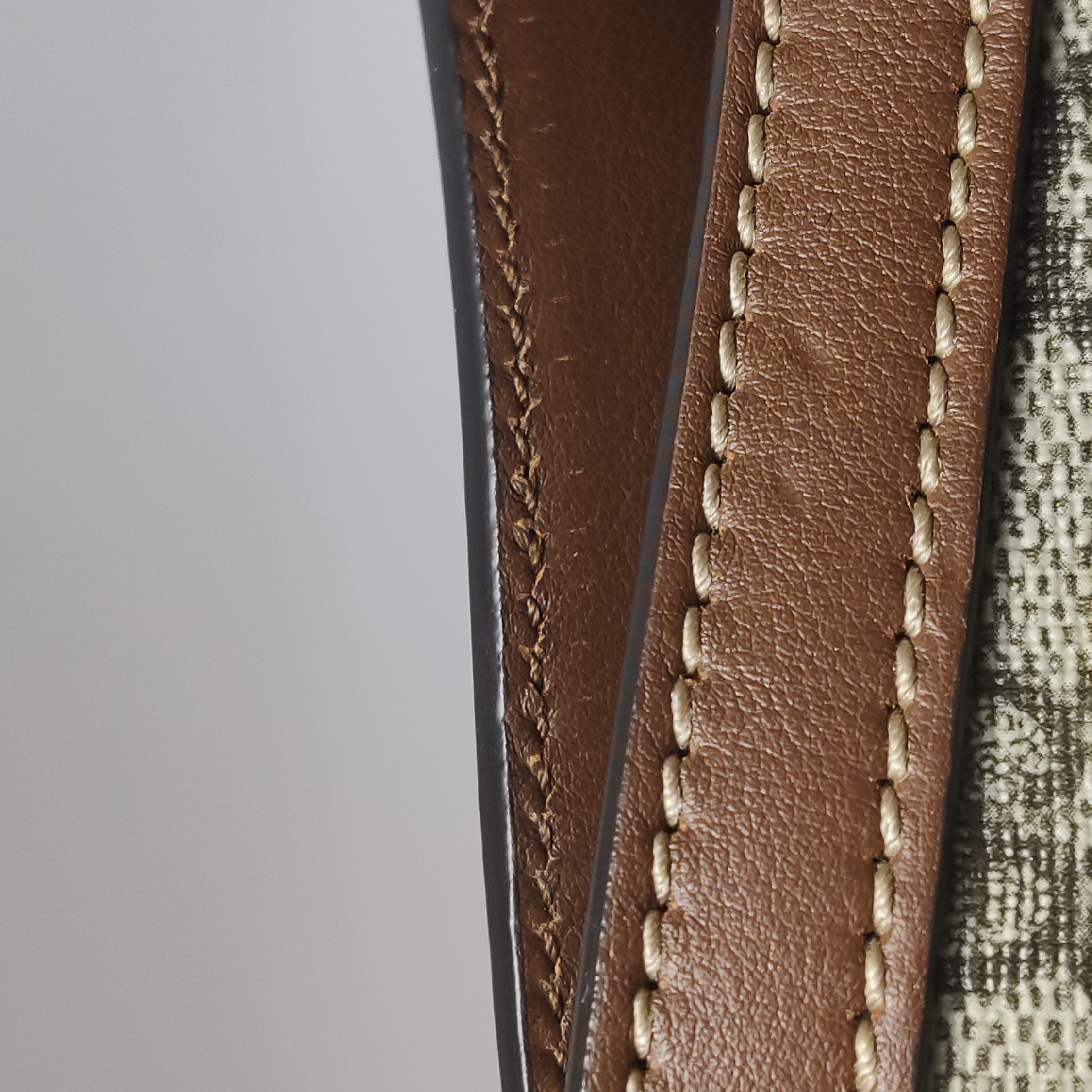 Gucci Padlock Chain Tote GG Coated Canvas with Leather Medium — photo 12 of 13