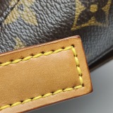 Louis Vuitton(LV) Looping Handbag Damier Mini — thumbnail 17