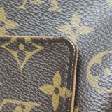 Louis Vuitton(LV) Looping Handbag Damier Mini — thumbnail 12