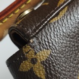 Louis Vuitton(LV) Looping Handbag Damier Mini — thumbnail 15