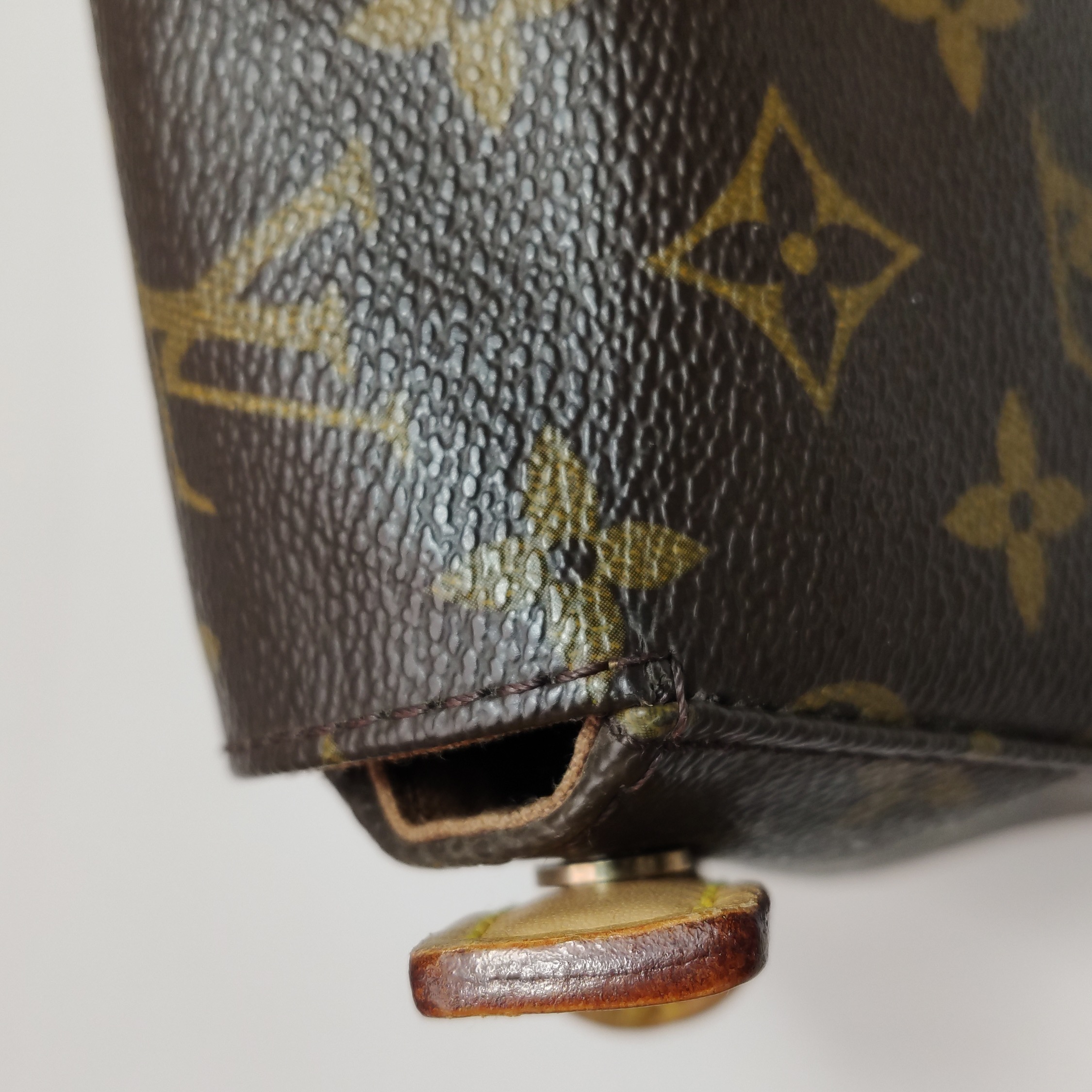 Louis Vuitton(LV) Looping Handbag Monogram Canvas Mini — photo 10 of 15