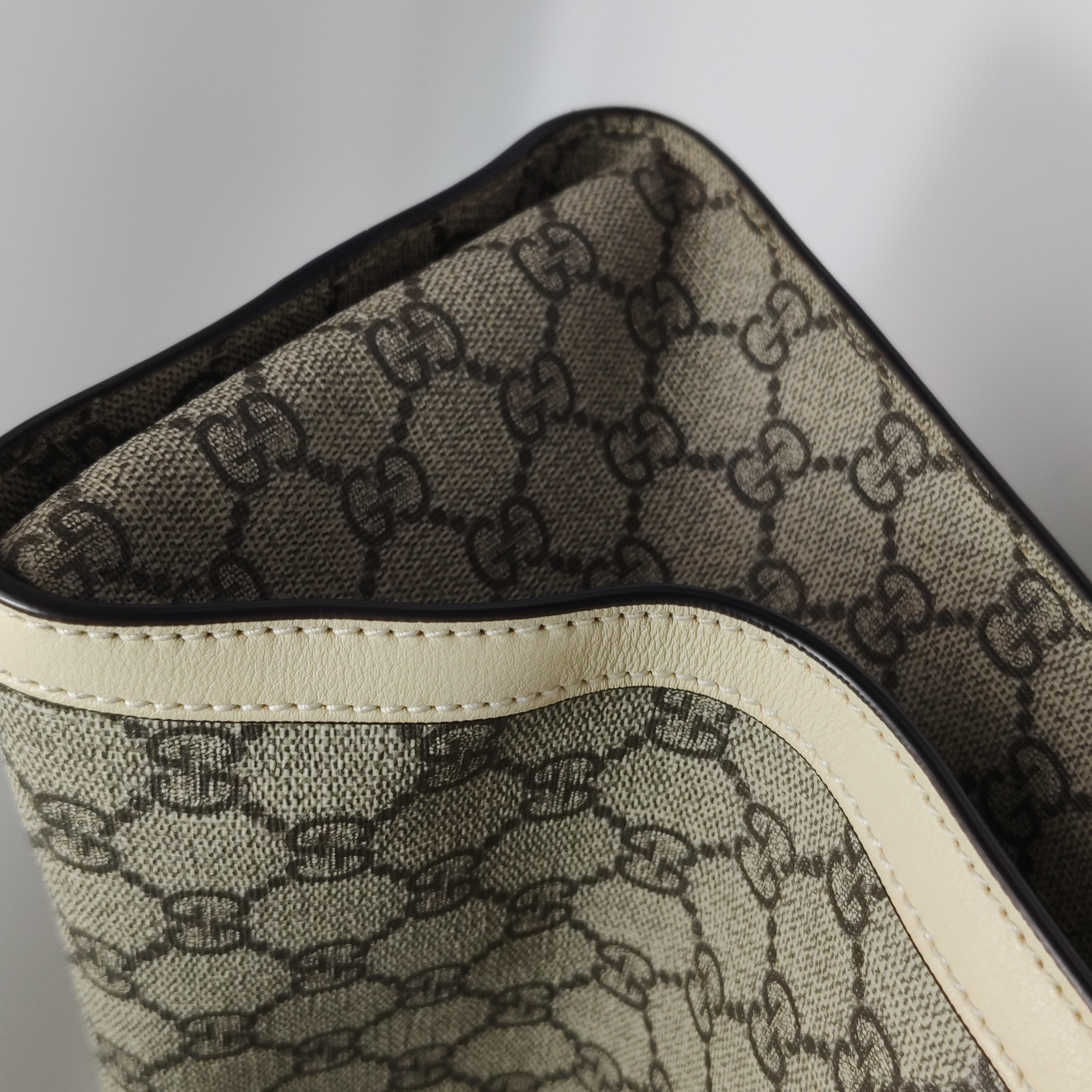Gucci Padlock Chain Tote GG Coated Canvas with Leather Medium — photo 16 of 16