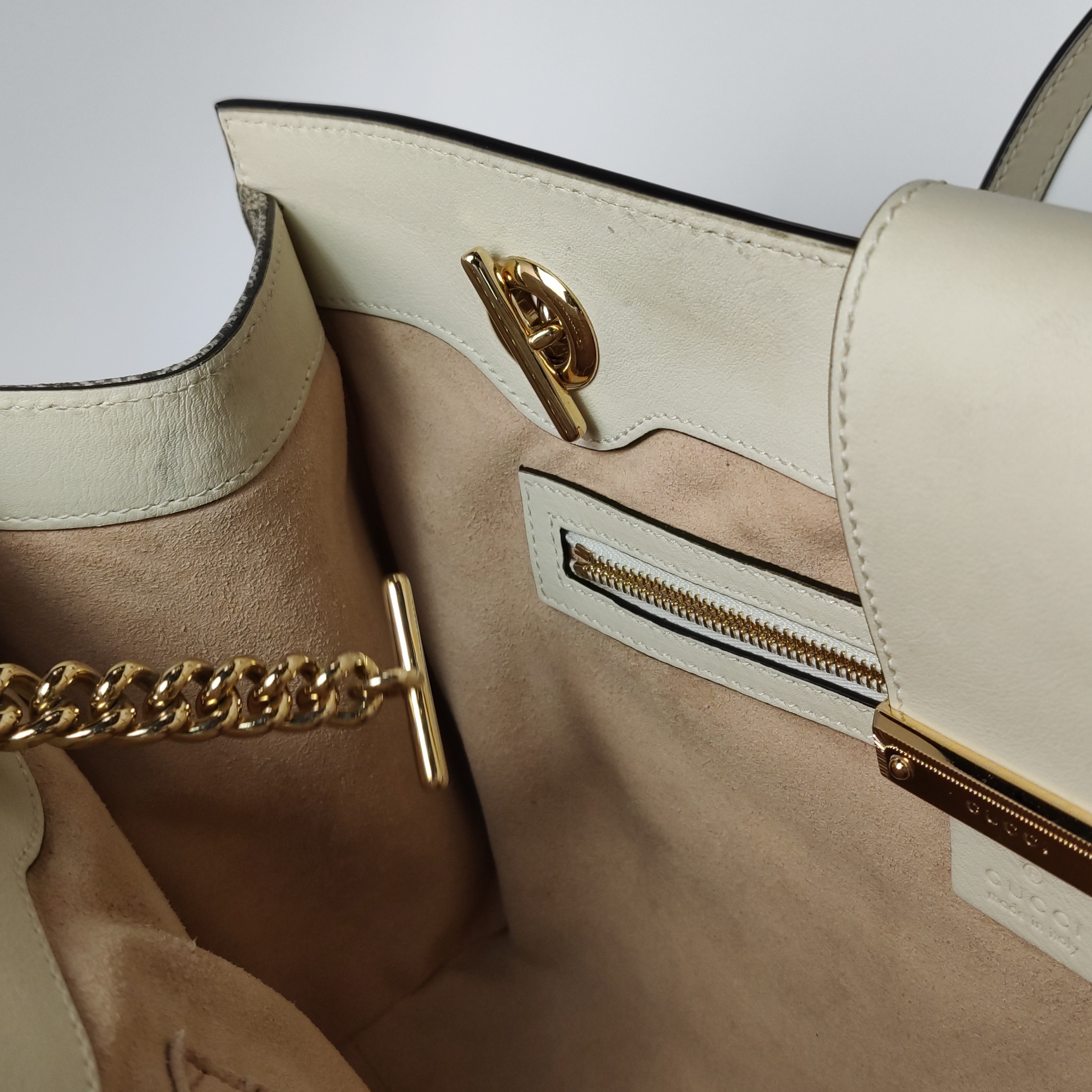 Gucci Padlock Chain Tote GG Coated Canvas with Leather Medium — photo 9 of 13