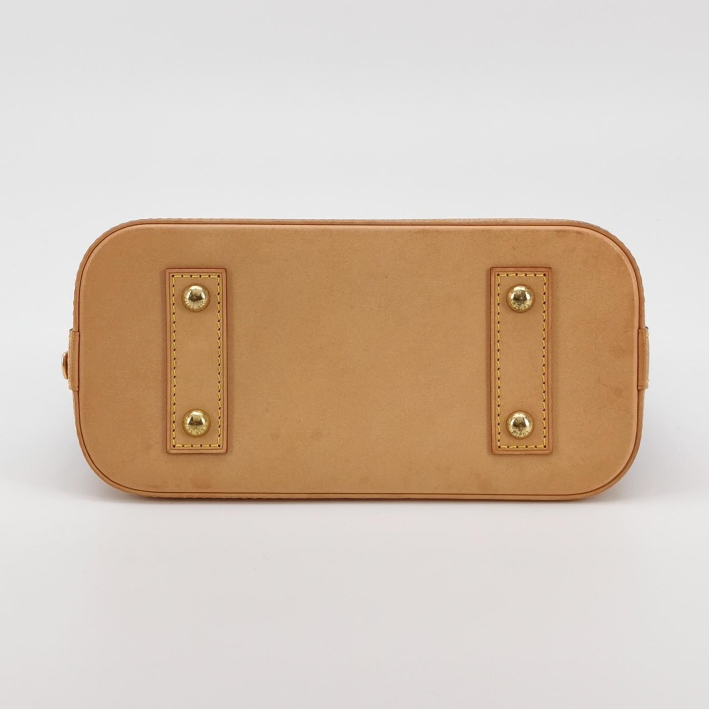 Louis Vuitton(LV) Alma Handbag Monogram Canvas BB — photo 6 of 19