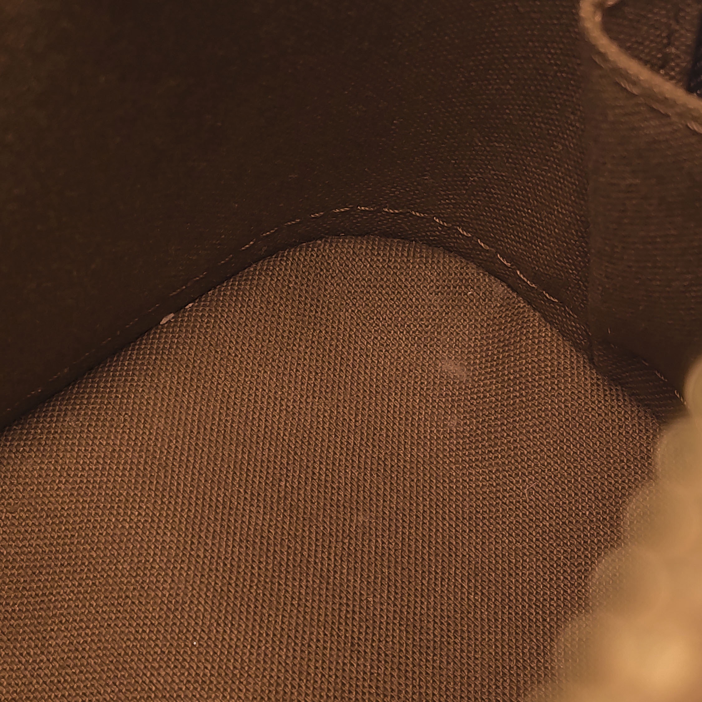 Louis Vuitton(LV) Alma Handbag Monogram Canvas BB — photo 9 of 19