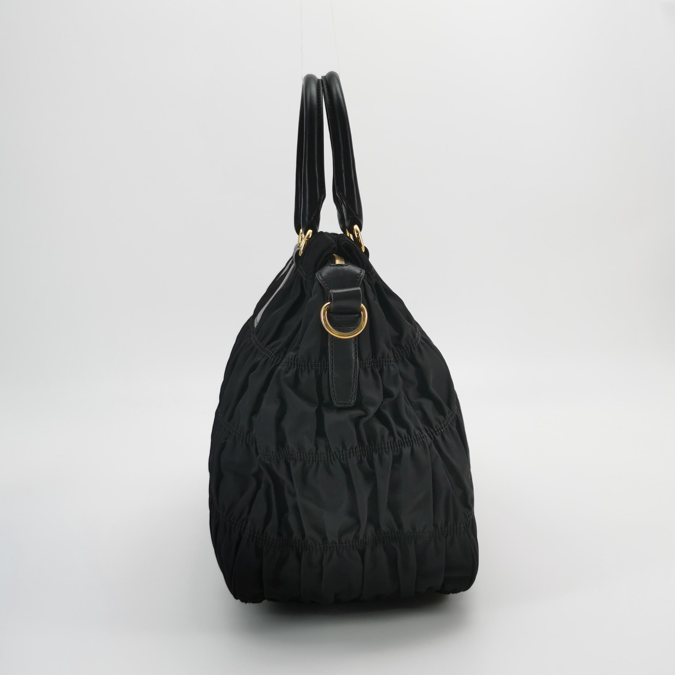 Prada Gaufre Convertible Tote Leather and Tessuto Large — photo 4 of 25