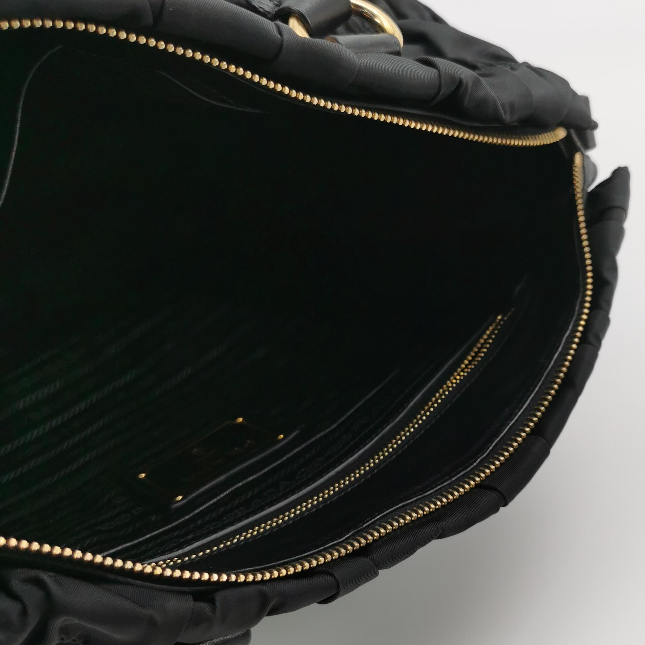 Prada Gaufre Convertible Tote Leather and Tessuto Large — photo 8 of 25