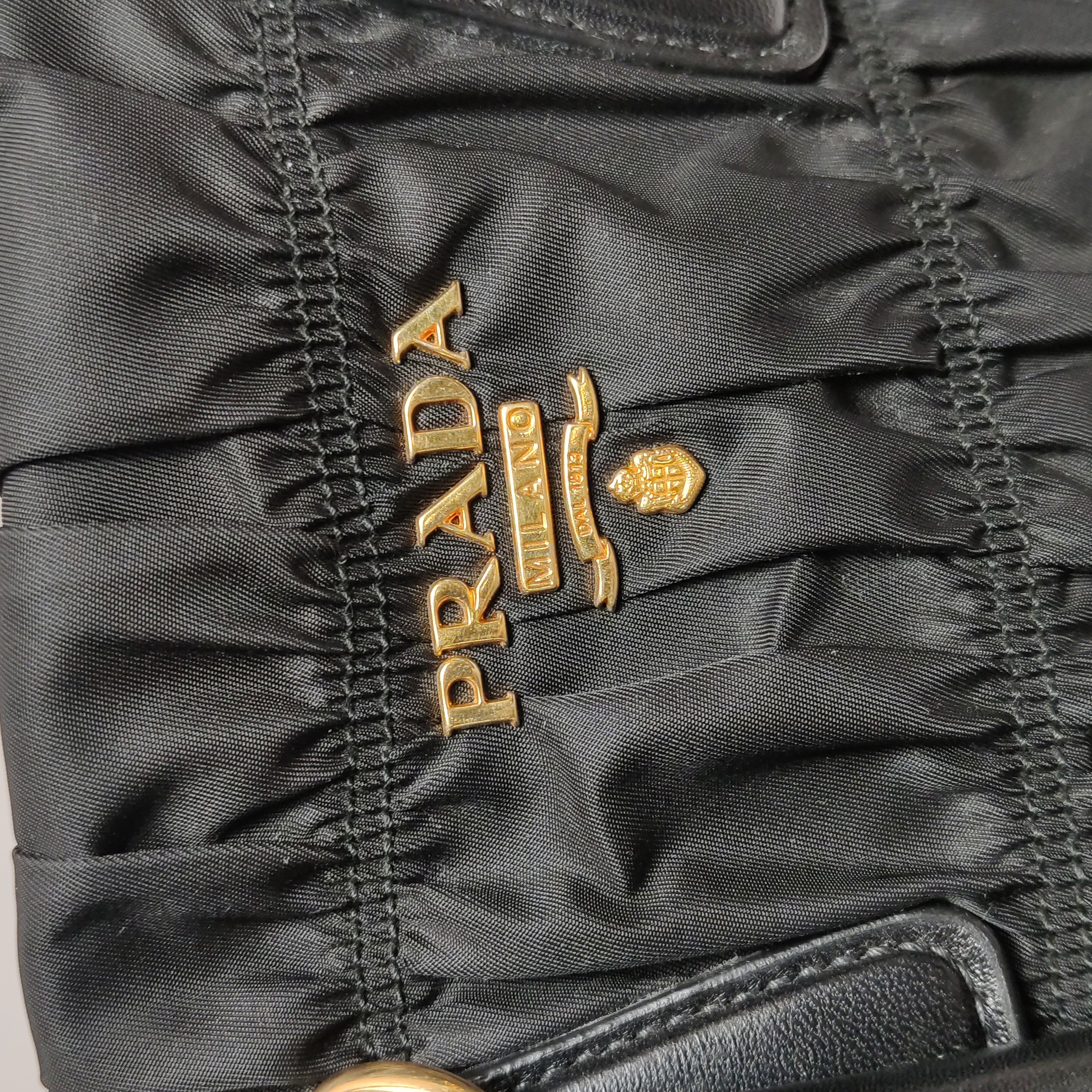 Prada Gaufre Convertible Tote Leather and Tessuto Large — photo 18 of 25