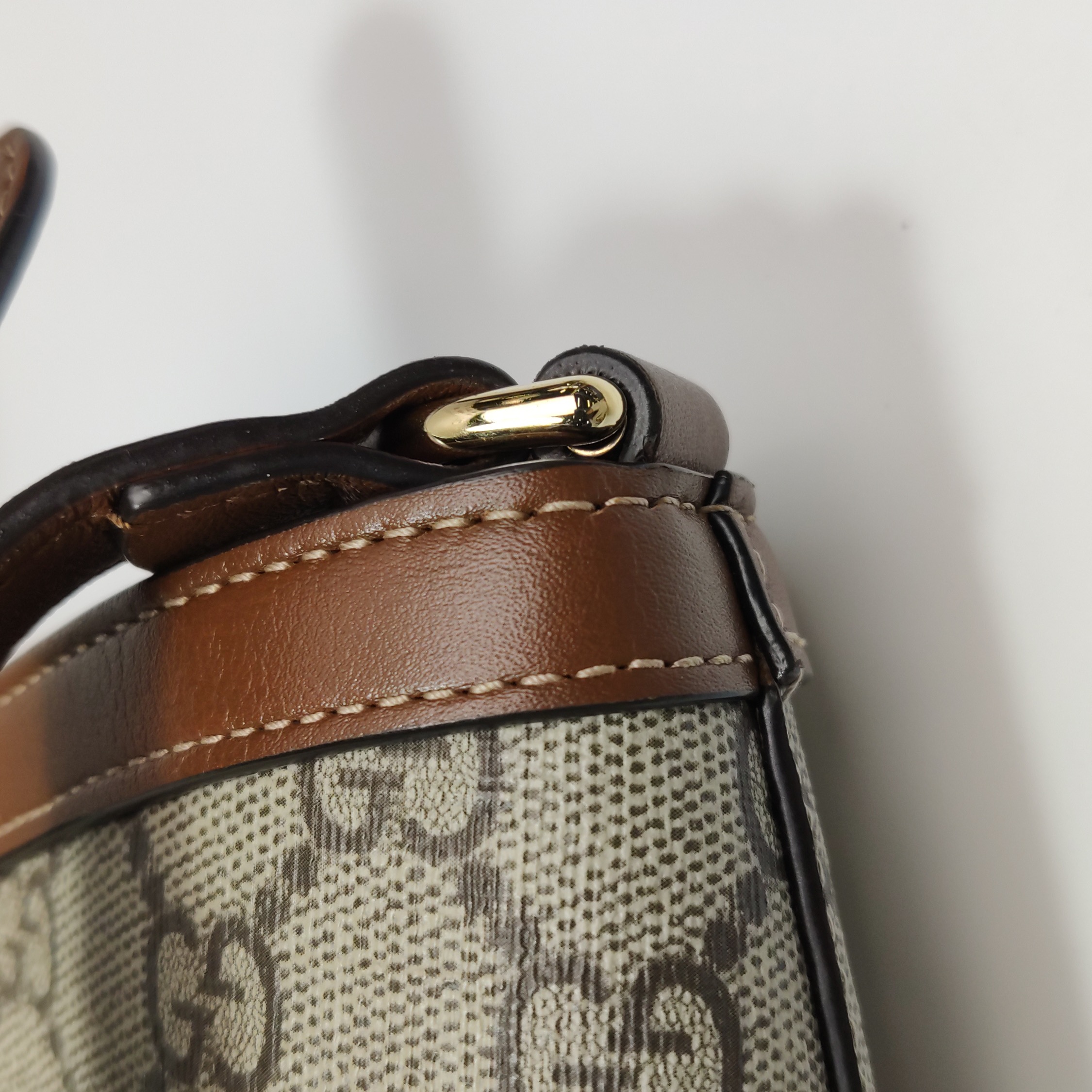 Gucci Padlock Chain Shoulder Bag GG Coated Canvas with Leather Medium — photo 10 of 16