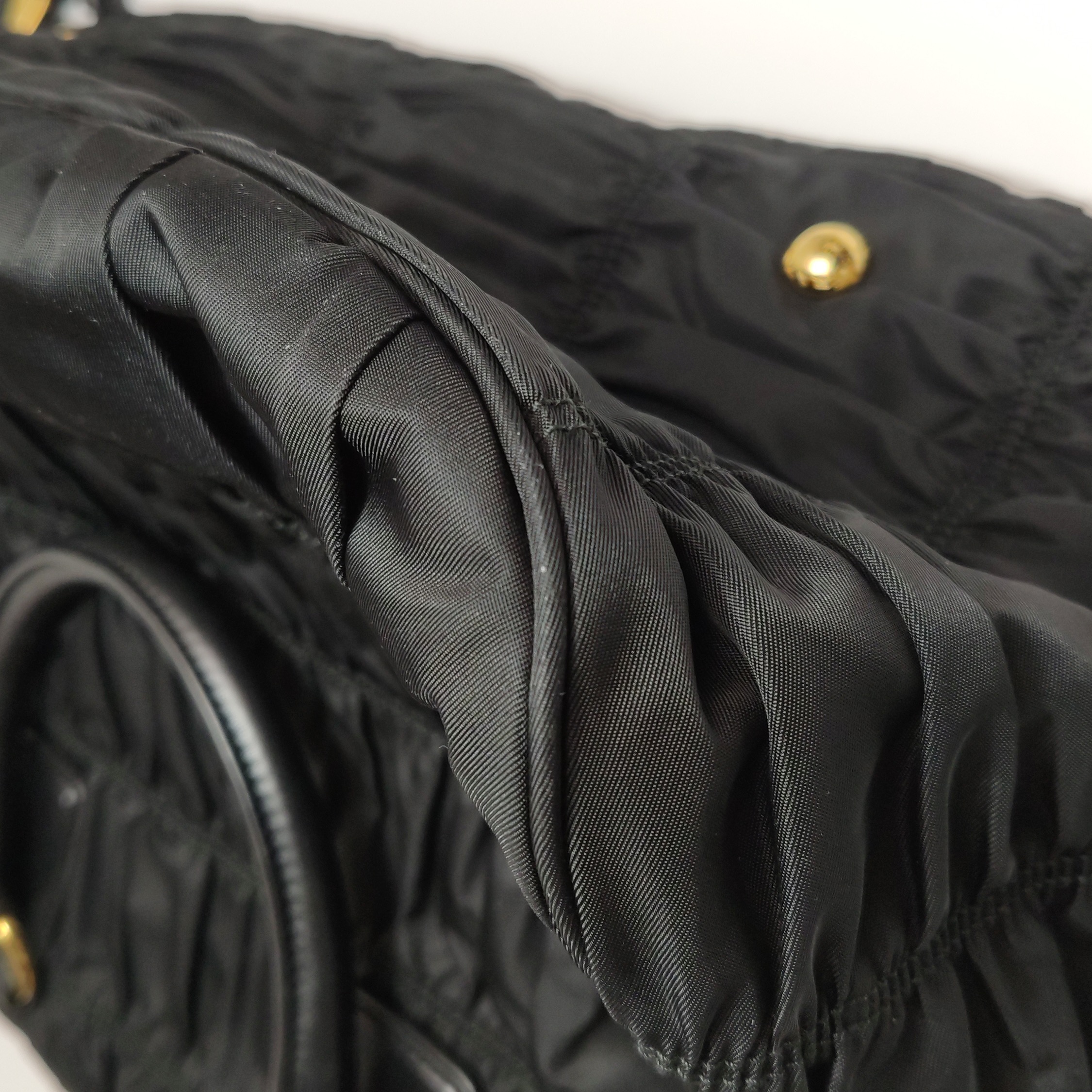 Prada Gaufre Convertible Tote Leather and Tessuto Large — photo 20 of 25