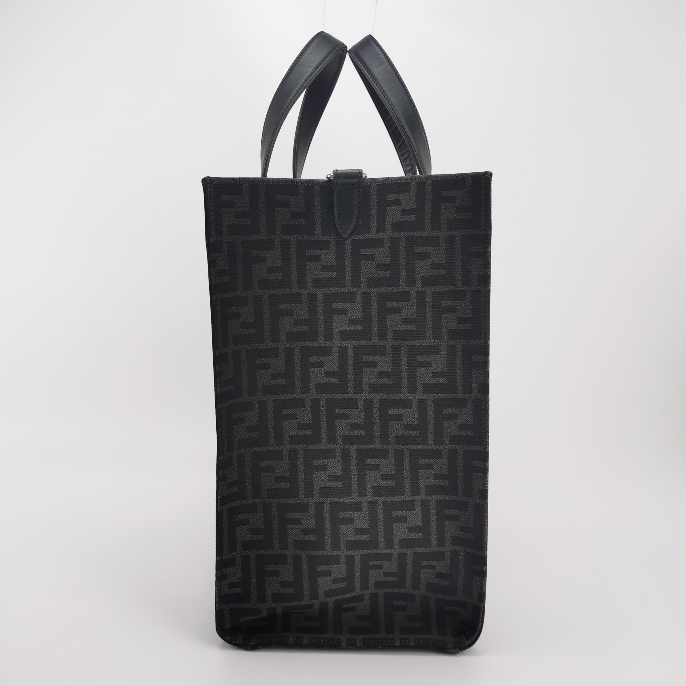 Fendi Convertible Open Tote Zucca Jacquard Fabric and Leather Large — photo 4 of 22