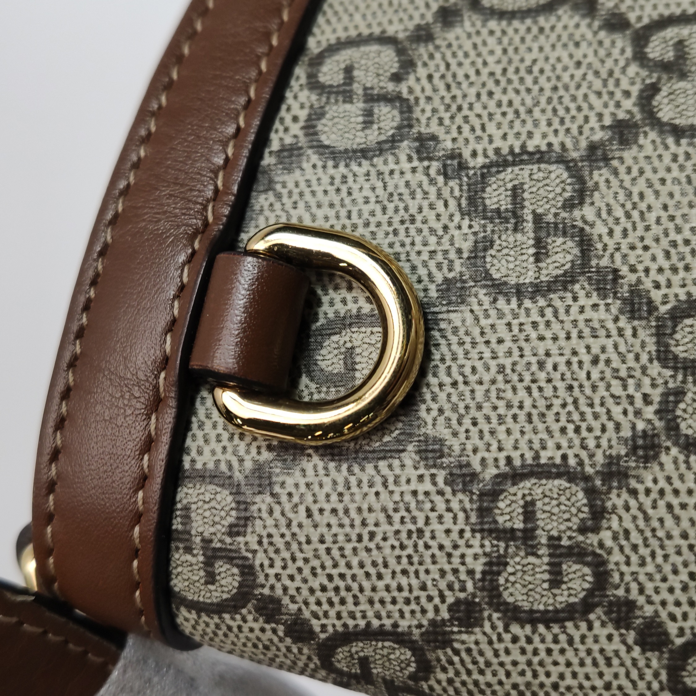 Gucci Padlock Chain Shoulder Bag GG Coated Canvas with Leather Medium — photo 9 of 12