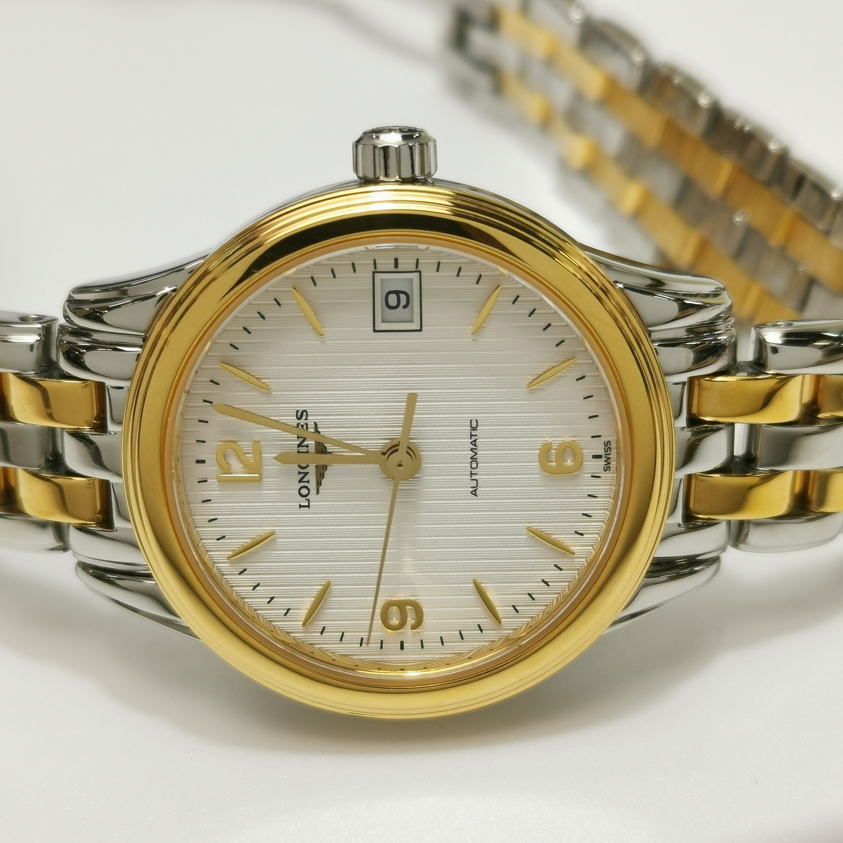 Longines Le Grande Classiques Flagship Ladies Watch — photo 6 of 13