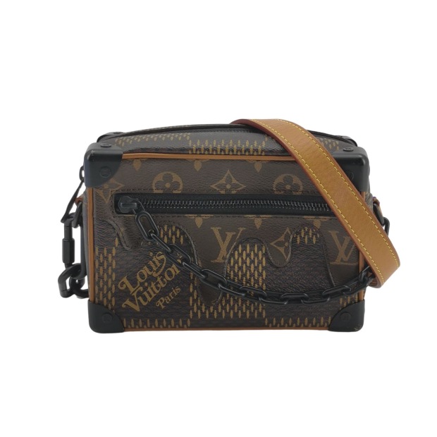 Louis Vuitton(LV) Nigo Soft Trunk Bag Limited Edition Giant Damier and Monogram Canvas Mini — pre-owned, Vierlot