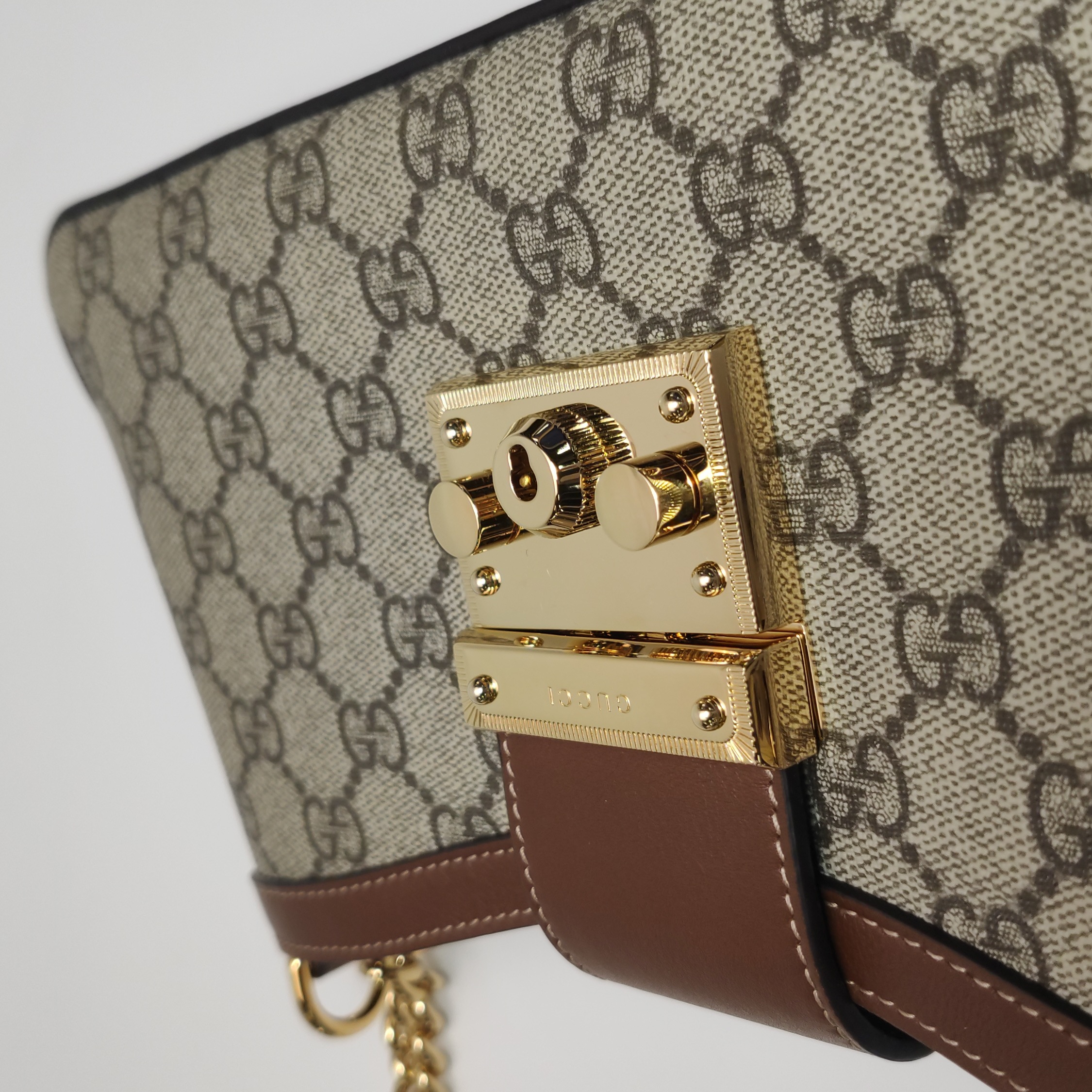 Gucci Padlock Chain Shoulder Bag GG Coated Canvas and Leather Small — photo 10 of 14