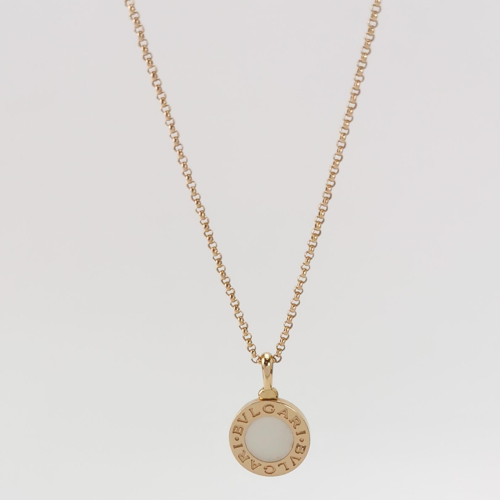  Bvlgari Pendant Necklace 18K Rose Gold with Mother of Pearl — photo 4 of 6