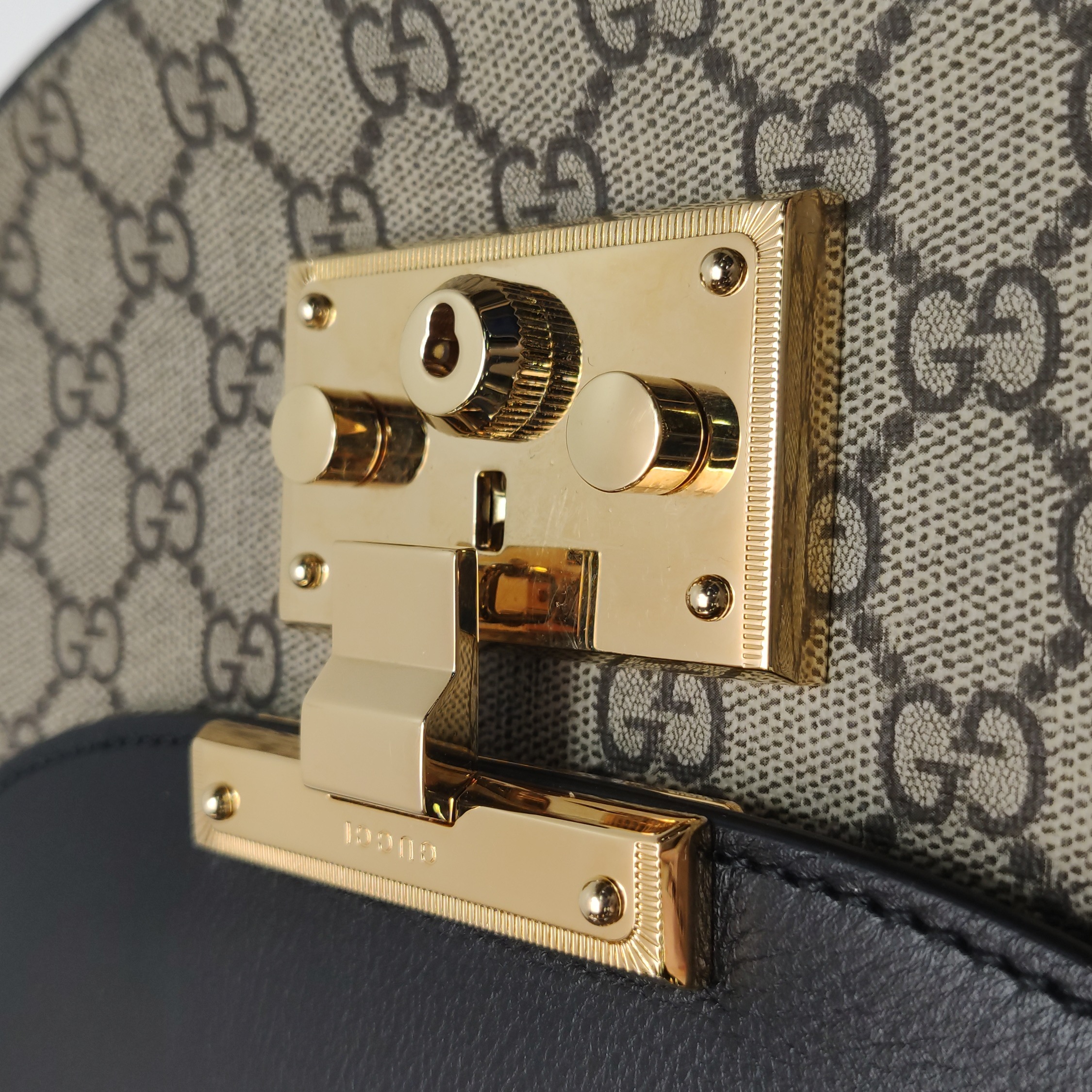 Gucci Padlock Saddle Shoulder Bag GG Coated Canvas and Leather Medium — photo 10 of 14