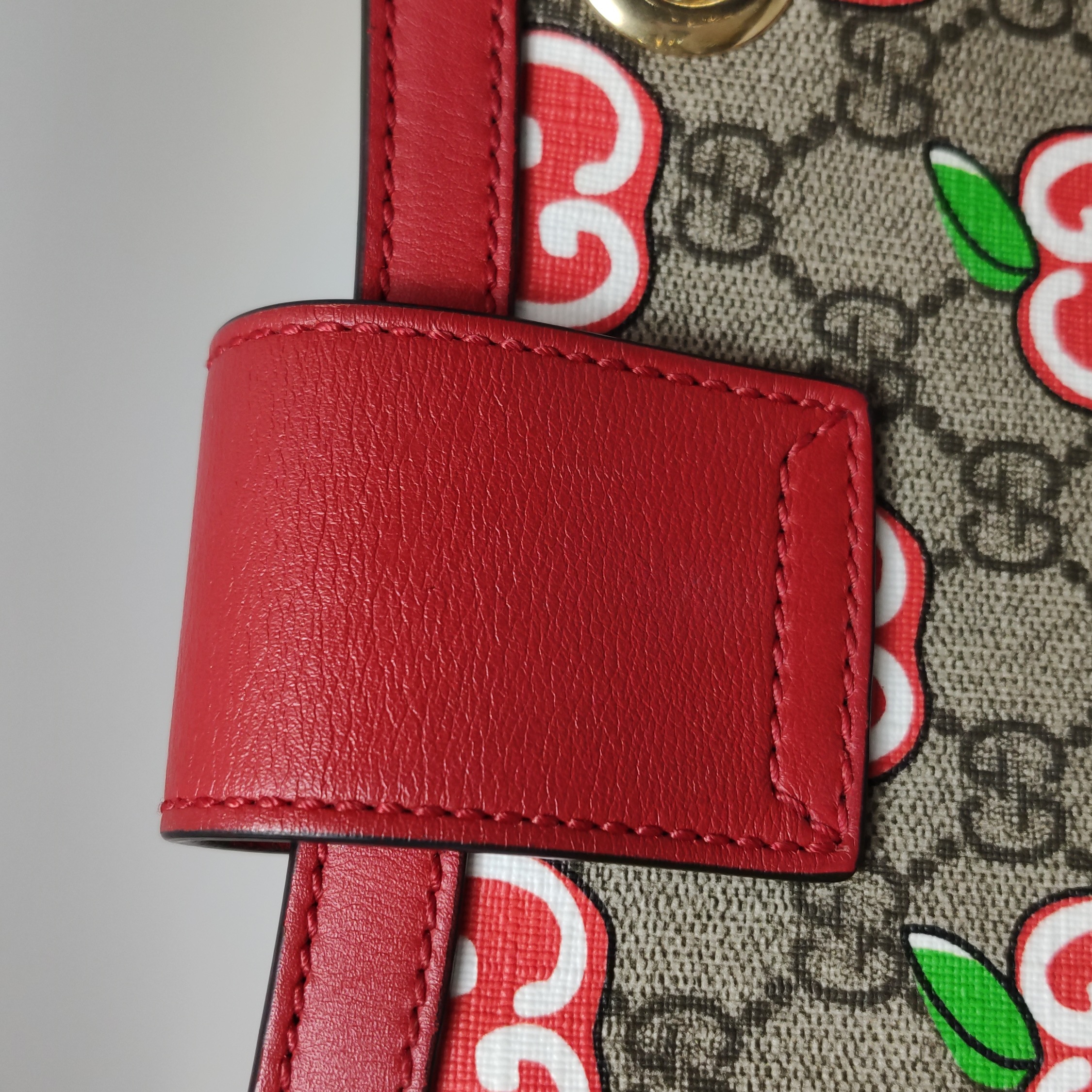 Gucci Padlock Chain Tote Printed GG Coated Canvas Small — photo 14 of 16