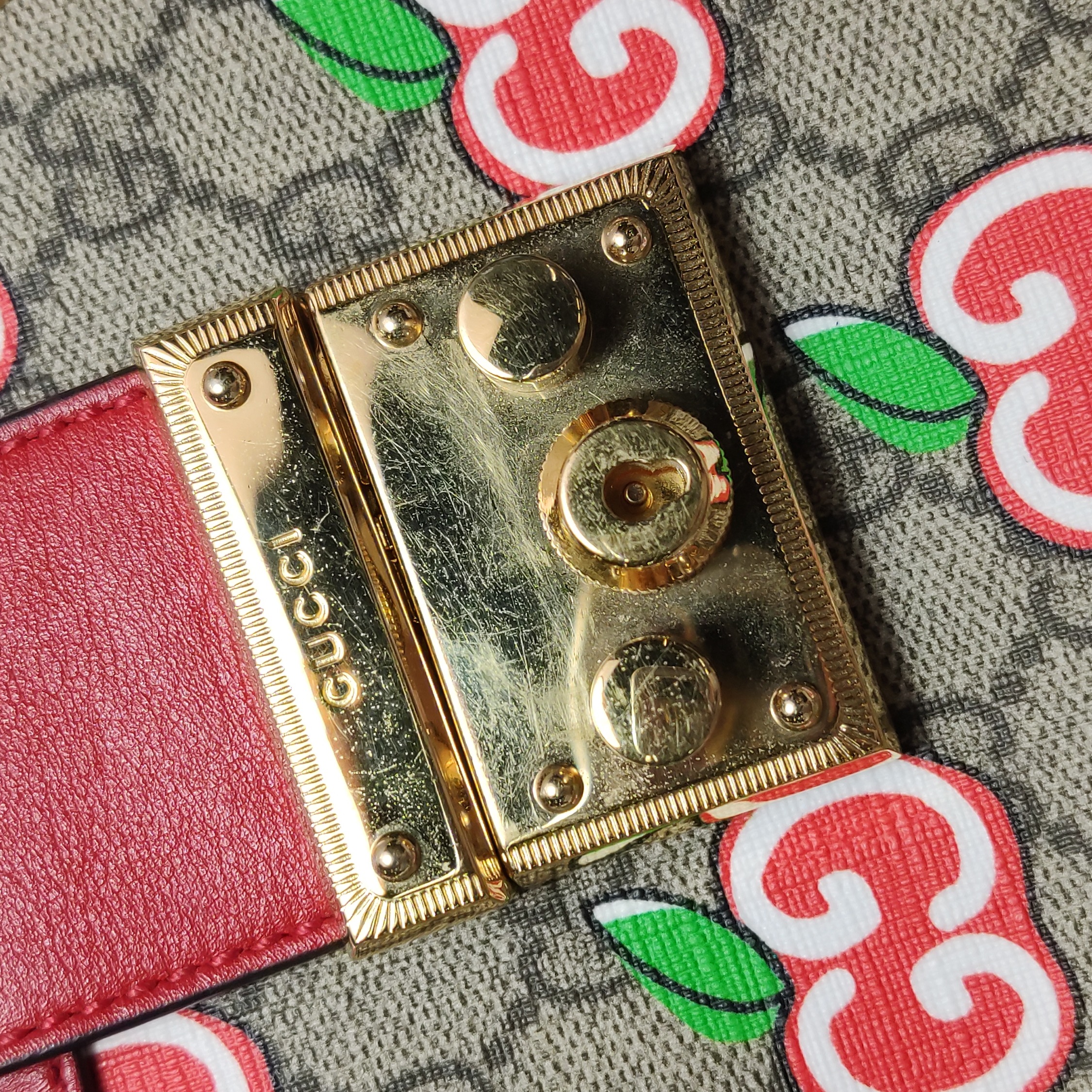 Gucci Padlock Chain Tote Printed GG Coated Canvas Small — photo 10 of 15